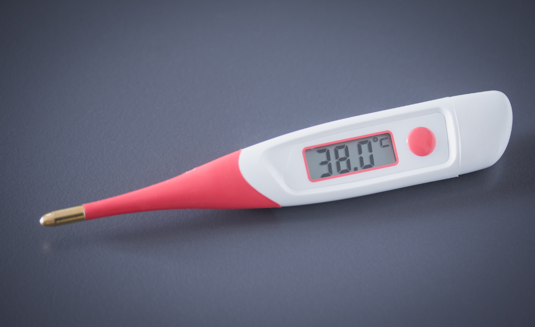 小孩發燒，怎麼退燒？何時送醫？你一定要知道的8件事